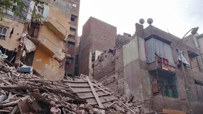أخبار الحوادث اليوم: انهيار عقار فى مصر القديمة.. تغريم عمرو دياب 200 جنيه في قضية صفع شاب.. والحبس شهرين للتيك توكر كروان مشاكل