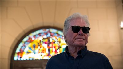 حسين فهمي وزوجته يتفقدان المواقع السياحية والتاريخية بالإسماعيلية (صور) 