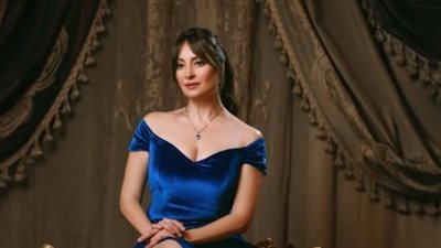 نرمين الفقي تخطف الأنظار في جلسة تصوير، ولم تحسم موقفها من دراما رمضان 2025