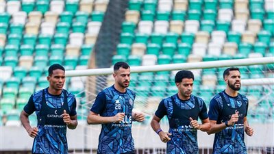 10 صور ترصد مران الزمالك الختامي بـ نيجيريا استعدادا لمواجهة إنيمبا 