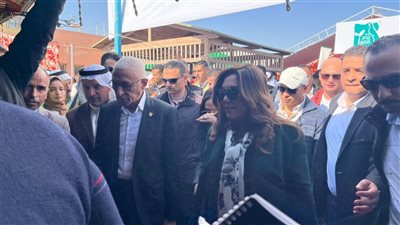 محافظ شمال سيناء يستقبل وزيرتي التضامن والتنمية المحلية (صور)