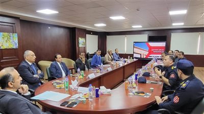 رئيس الرقابة على الصادرات يستعرض الخدمات الجديدة لمجتمع رجال الأعمال 