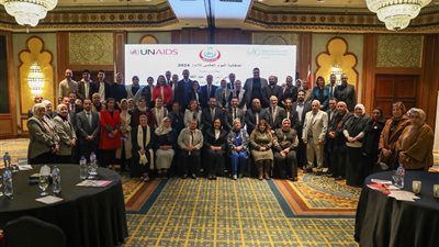 الصحة: 100% من أدوية الإيدز تُصرف للمصابين بالمجان