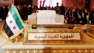  بعد سقوط نظام بشار الأسد، من يقود المرحلة المقبلة في سوريا ؟ مصادر: 4 شخصيات من رموز المعارضة بالقائمة أبرزهم معاذ الخطيب، والجولاني لن يكون له دور حاليا لهذا السبب 