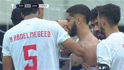 الكونفدرالية، إصابة قوية لـ بنتايك في مباراة الزمالك وإنيمبا (صور)