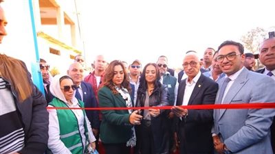 وزيرتا التضامن والتنمية المحلية تفتتحان محطة لتحلية المياه بالشيخ زويد