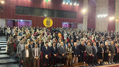 بحضور 400 شخص، نقابة المحامين بالأقصر تدشن ندوة تثقيفية عن التحكيم والتسويق (صور)