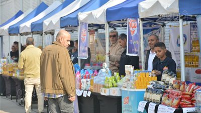 رئيس الوزراء: الدولة قادرة على توفير احتياجات المواطنين وسداد كل التزاماتها الاقتصادية برغم التحديات غير المسبوقة.. مدبولي: خطة للتوسع في تجربة سوق اليوم الواحد بجميع المحافظات