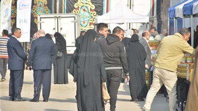  افتتاح ثاني أسواق اليوم الواحد بالجيزة.. المحافظ يشدد على إزالة العقبات أمام العارضين.. ويؤكد توفير السلع الغذائية بأسعار مخفضة (فيديو وصور) 