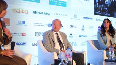 ساويرس: مصر تعاني من تضخم صناعي، وهذا هو الحل 