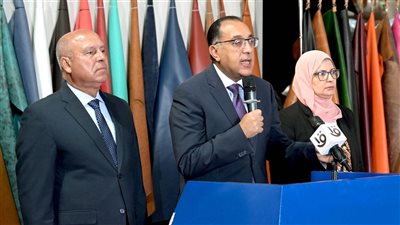 جولة تفقدية لرئيس الوزراء في مدينة الجلود بالروبيكي.. انطلاق المرحلة الثالثة بطرح مصانع كاملة التجهيز.. وتوقيع بروتوكولات استثمارية جديدة 