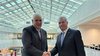 مصر للطيران تهنئ مايكل روسو على تعيينه رئيسًا جديدا بتحالف ستار العالمي