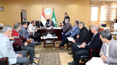 محافظ الشرقية يتابع آخر مستجدات ملف تقنين أملاك الدولة 