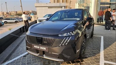 تخطت الـ 2 مليون جنيه، بيجو تطرح سيارة 3008 في السوق المصري