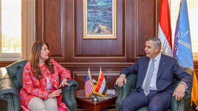 محافظ الإسكندرية يبحث مع السفيرة الأمريكية سبل التعاون المشترك