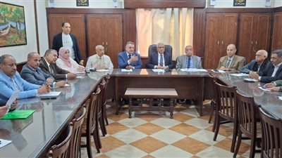 وكيل تعليم الإسماعيلية يتابع استعدادات امتحانات الفصل الدراسي الأول 