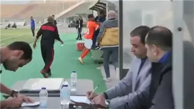 أخبار الرياضة اليوم: لاعب المنصورة يضرب مدربه اعتراضا على تغييره.. أول قرار من جوميز بعد عودة بعثة الزمالك للقاهرة.. تعليق من ميدو على رفضه تشجيع الأهلي