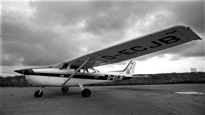 انتشال حطام طائرة بعد عام على اختفائها في إسكتلندا