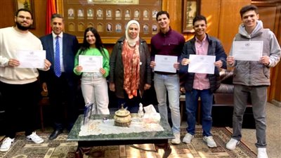 طلاب ألسن عين شمس يجتازون برنامجا تدريبيا بالمقصورة العربية بمقر الأمم المتحدة في فيينا 