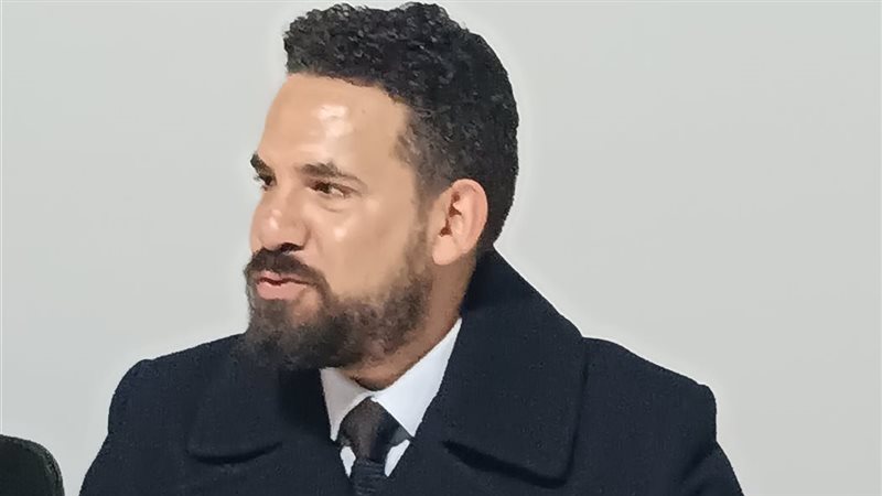 هشام العيسوي، فيتو