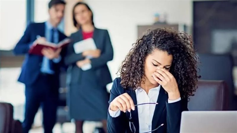 معوقات عمل المرأه
