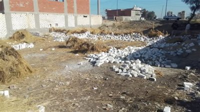 إزالة 13 حالة تعد بالبناء المخالف على أراضي أملاك الدولة بالبحيرة 