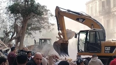 8 جثث، انتشال آخر ضحايا عقار الوايلي المنهار (صور)