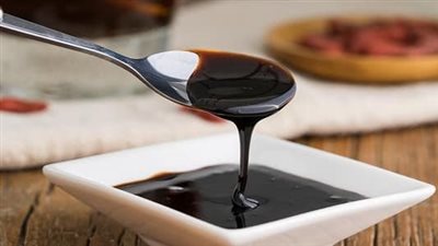 تفسير حلم العسل الأسود في المنام وعلاقته بتحسن الوضع المالي 