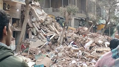 انتشال 7 جثث من أسفل أنقاض عقار الوايلى المنهار