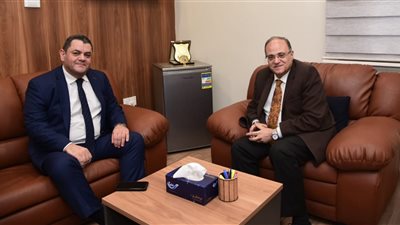 علي الغمراوي يبحث جهود دعم تصدير الدواء المصري لـ الفلبين