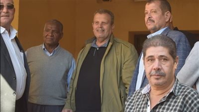 رئيس هيئة السكة الحديد يتفقد ورش الصيانة الدورية للجرارات والعربات 