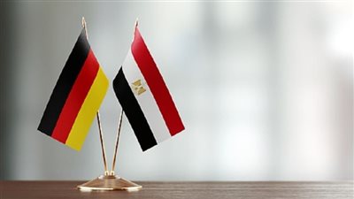 إطلاق النسخة الأولى من 