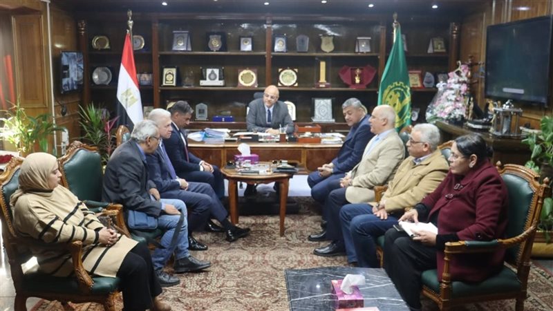 اجتماع محافظ القليوبية،