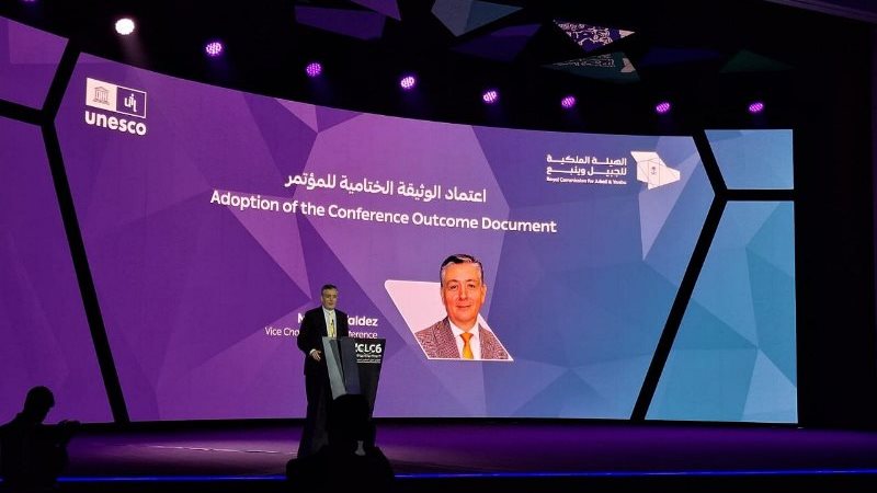 محافظ الشرقيةيُشيد