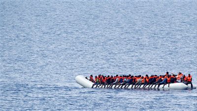 اليونان.. عشرات المفقودين إثر غرق سفينة مهاجرين قبالة جافدوس