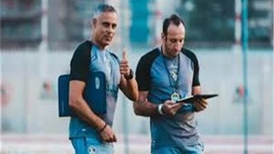 جوميز يغادر مقر الزمالك بعد توديع اللاعبين 