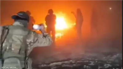 الفصائل المسلحة في سوريا تحرق قبر حافظ الأسد باللاذقية (فيديو)