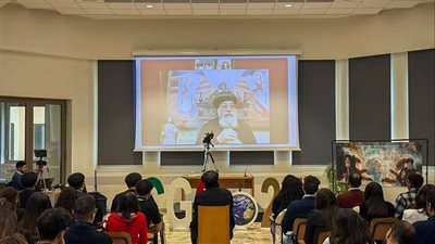 البابا تواضروس يناقش قضية الخلق مع شباب إيبارشية ميلانو 