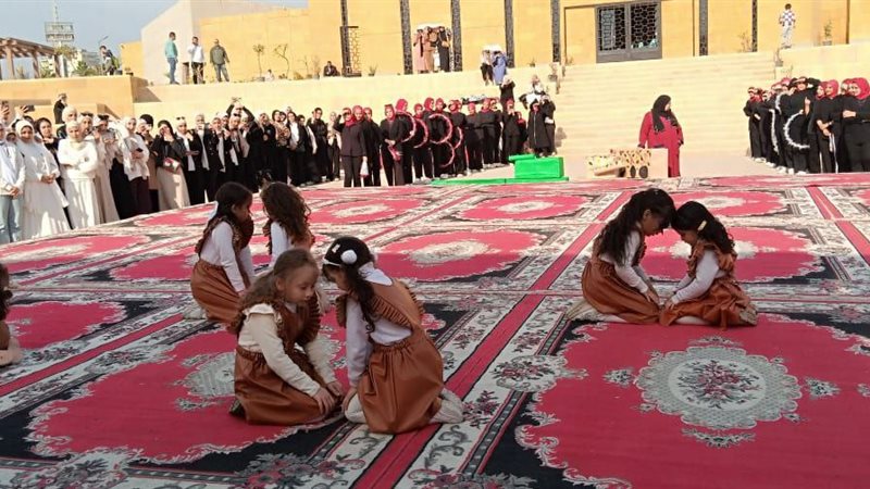 تنظم إحتفالًا بعيد