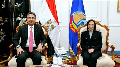 محافظ البحيرة تستقبل وزير التموين في مستهل زيارته لافتتاح سوق اليوم الواحد (صور) 