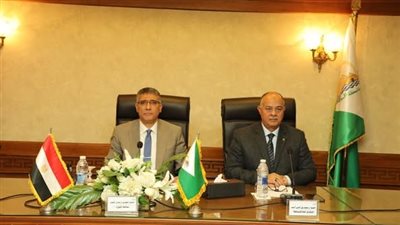 محافظ الجيزة يكرم المتميزين من موظفي المحافظة لعام 2024