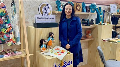 وزيرة التضامن تتفقد جناح 