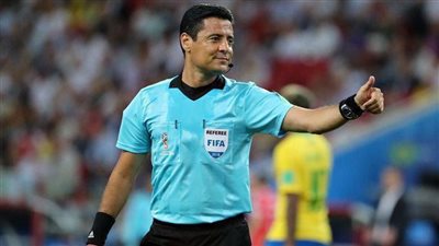 مثير للجدل ومتخصص نهائيات وأغضب كيروش ورونالدو.. أبرز 7 معلومات عن الإيراني علي رضا فغاني حكم مباراة الأهلي وباتشوكا