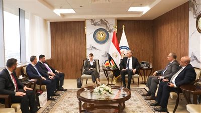 وزير البترول يستقبل رئيس شركة سي اي اس جاز الرومانية لبحث التعاون