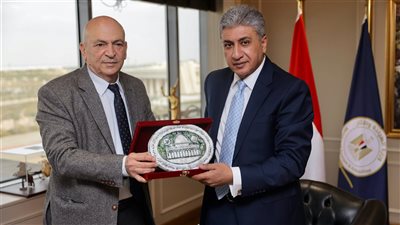 وزير السياحة والآثار يبحث مع نظيره الفلسطيني سبل التعاون المشترك