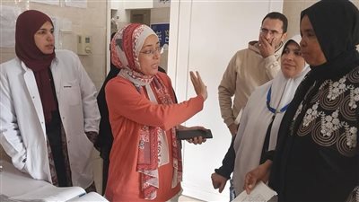 مديرة صحة العاشر تواصل تفقد الخدمات بمركز طبي 14 بالشرقية