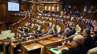 بسبب أوكرانيا، برلمان مولدوفا يوافق على إعلان حالة الطوارئ بالبلاد لمدة 60 يوما
