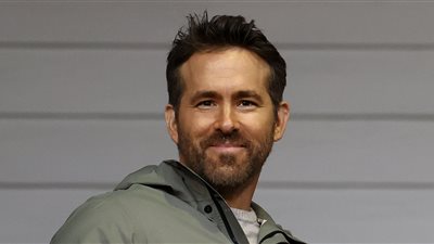 رايان رينولدز يظهر بشخصية 'Deadpool' في إعلان لصالح مستشفى أطفال 