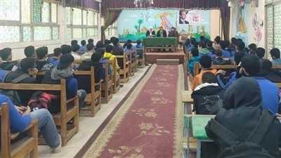 الداخلية تعقد لقاءات مع طلبة المدارس والجامعات للتوعية بمخاطر المخدرات