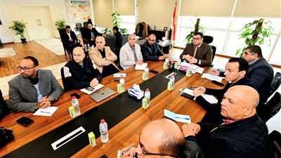 وزير الإسكان يشدد على سرعة الانتهاء من مشروعات الساحل الشمالي الغربي 